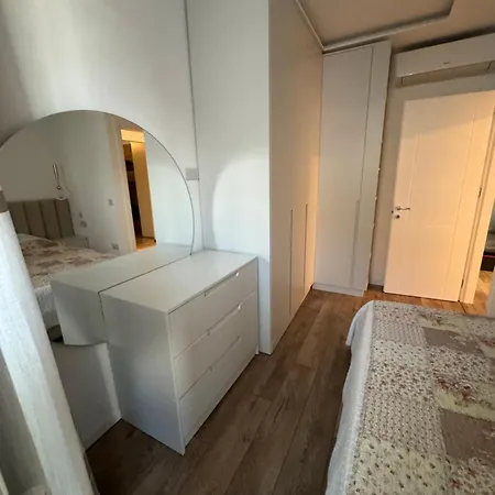 Dan's Luxury * דורס